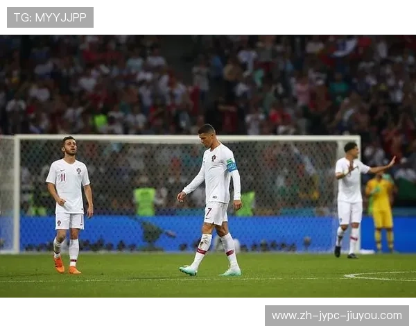 C罗犀利点评引爆足坛足球教练为何成沙漠里的最后一瓶可乐